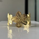 Pulsera Dalia Flower Cuff
